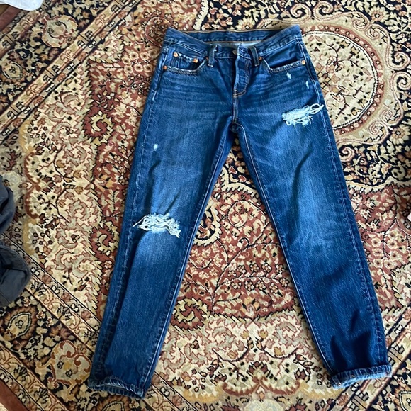 Levi’s 501 Distressed Jeans - Picture 1 of 4